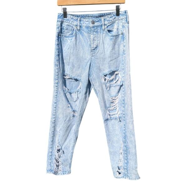 American Eagle Outfitters Denim - High Rise Tom Girl Thrashed Destroyed distressed festival denim American Eagle 4